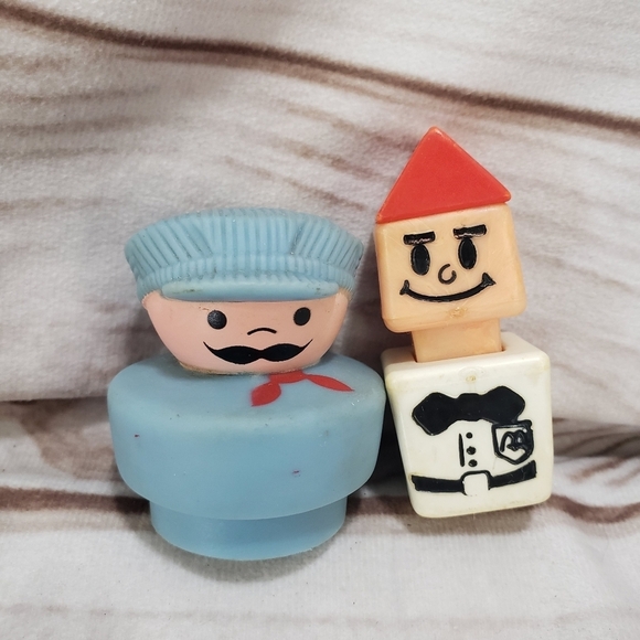 Fisher Price Little People Chunky Train Conductor 1991 McDonalds Server 1970s - Picture 10 of 10